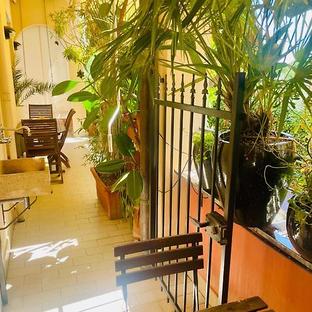 Nervi Residenziale A Due Passi Dal Mare Apartment Genoa Luaran gambar